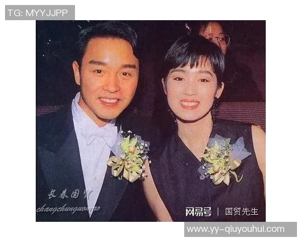 帕托在国际足联活动中与皮耶罗和辛纳亲密合影引发热议 帕托在国际足联活动中与皮耶罗和辛纳亲密合影引发热议