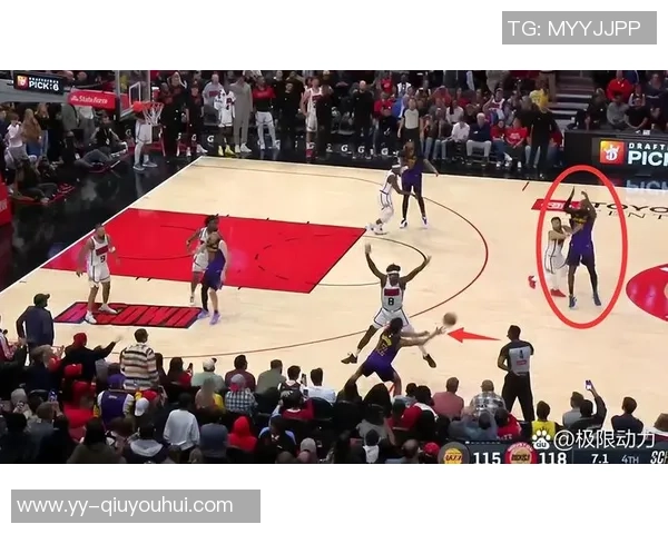 裁判报告揭示布克与詹姆斯接触细节影响比赛判罚的关键时刻