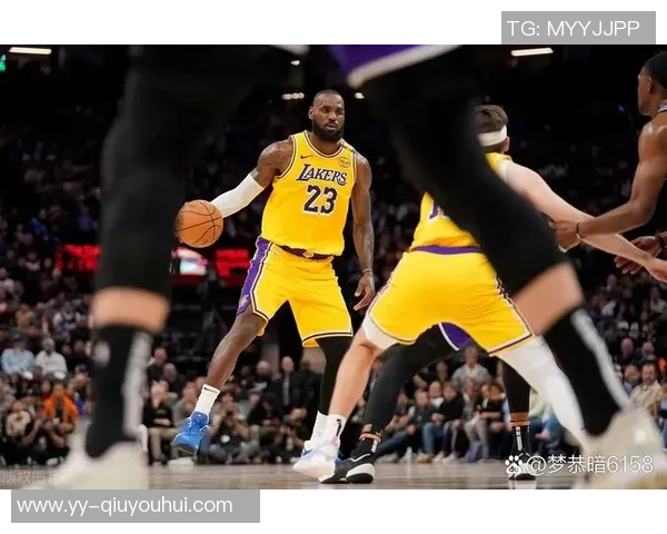 费尔斯期待与湖人交锋渴望在赛场上对决詹姆斯 费尔斯期待与湖人交锋渴望在赛场上对决詹姆斯